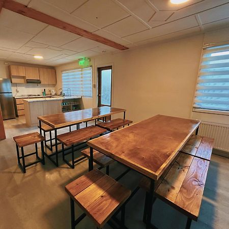 Aldea Del Sur Hostel By Indomito Sur Punta Arenas Eksteriør bilde